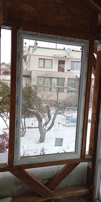 Продавам чисто нова  дограма VIVAPLAST