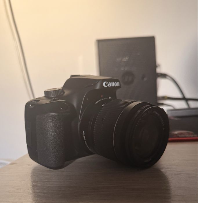 Aparat de fotografiat canon EOS 4000D+obiectiv
