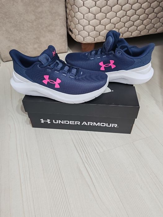 Pantofi sport Under Armour Confort Deluxe  noi