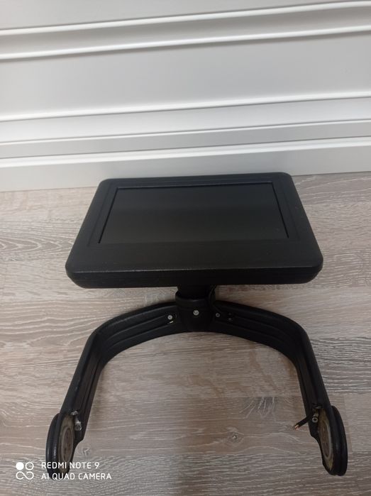 Продам монитор на БМВ Е65 Е66