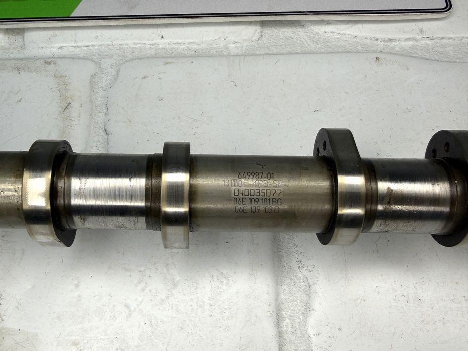 Разпределителен вал AUDI 3.0 TFSI 06E109101BG 06E109103D 06E109083N
