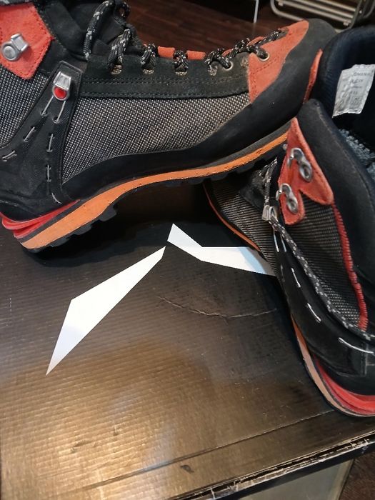 Страхотни обувки за планина Salewa 42