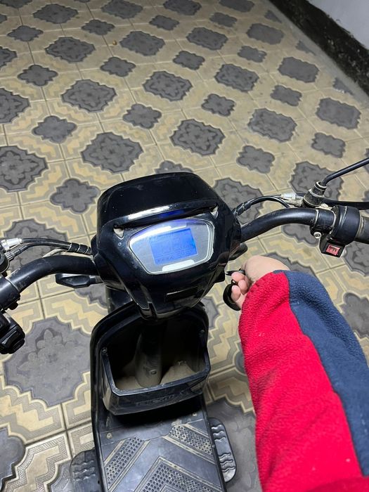 Продам скутер СК8