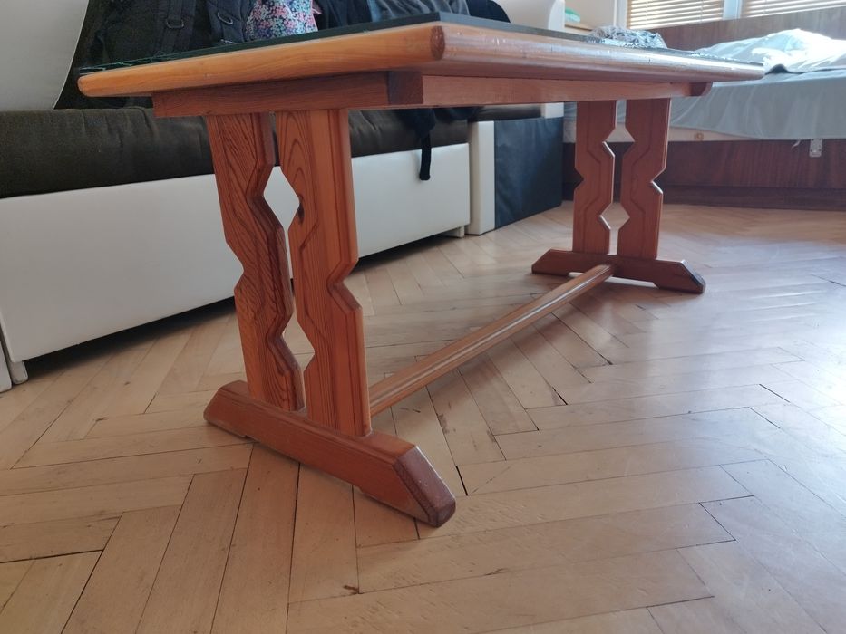 Маса от масив,дърво за хол