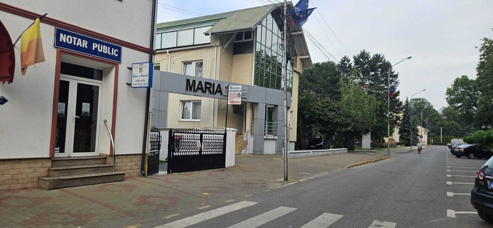 Spațiu ultracentral în Rădăuți -Fost sediu notarial-65mp,600 EURO -Termen Lung