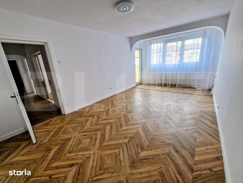 Apartament cu 3 camere, Corneliu Coposu