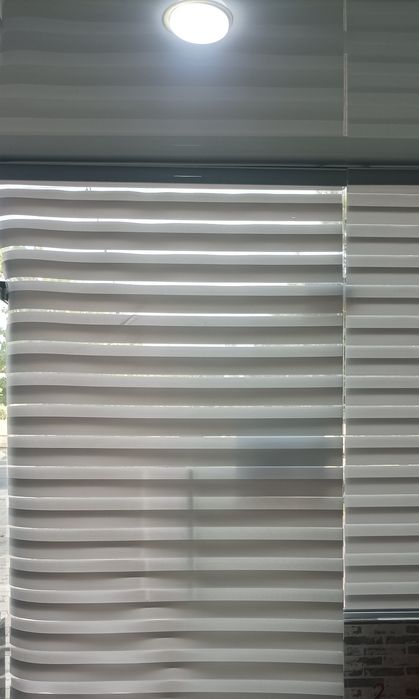 Продается жалюзи серого цвета