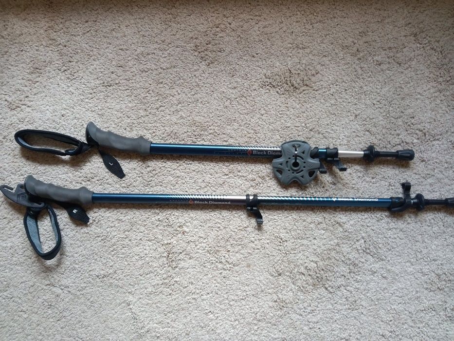 Щеки Туристически Ски Разстегателни Сгъваеми Телескопични Black DIAMON