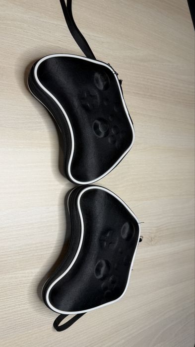 2x Huse rigide pentru controller Xbox, protecție și transport