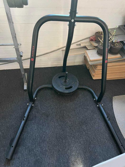 Стойка за боксов чувал