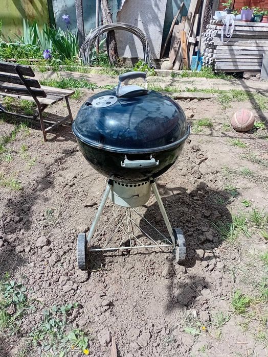 Градинско барбекю weber