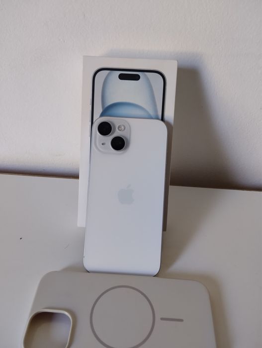 Iphone 15 идиял 89% обмен на Samsung s25