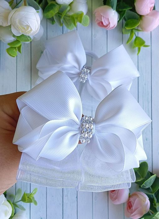 Бант белый для девочек