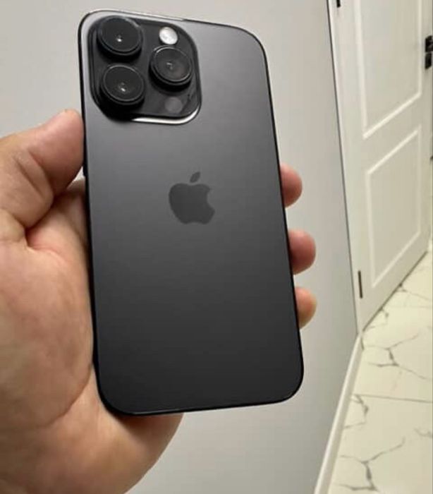 14 pro 128 bez karopka 81%