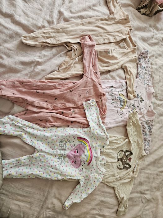 Лот от дрехи за момиче 0-3м.