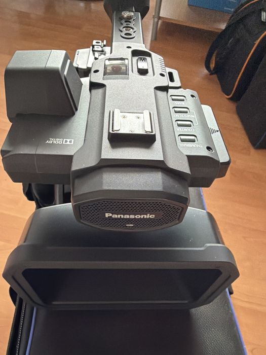 Camera video profesionala Panasonic AG-UX180 impecabila ca noua