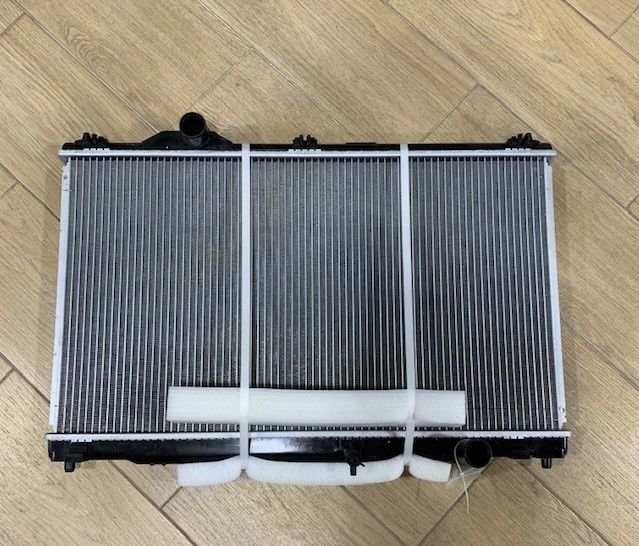 радиатор lexus JS 300( кузов 190)