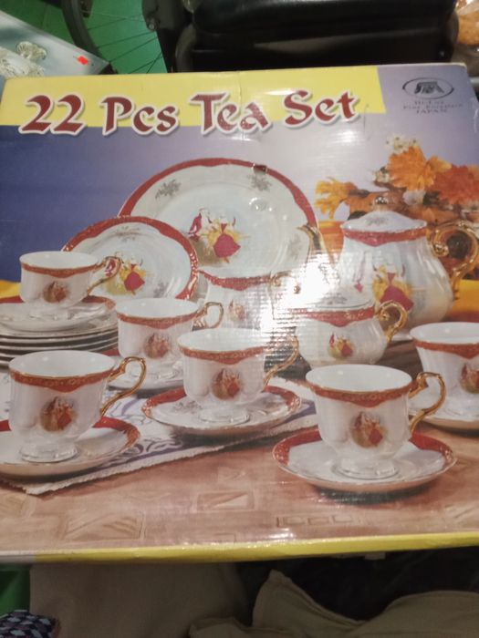 Продам новый сервиз
