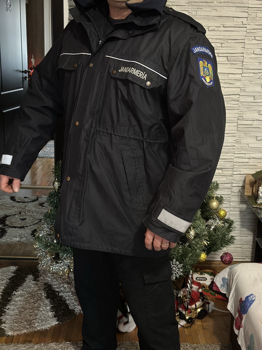 Scurta (geaca) jandarm cu mesada,gluga si guler detasabile