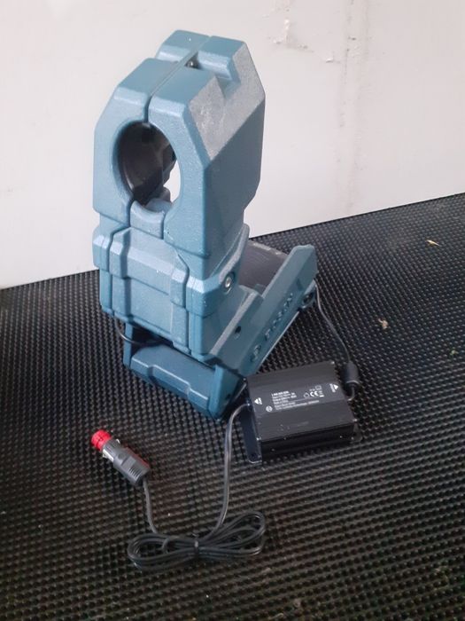 Vand încărcător Bosch 12V