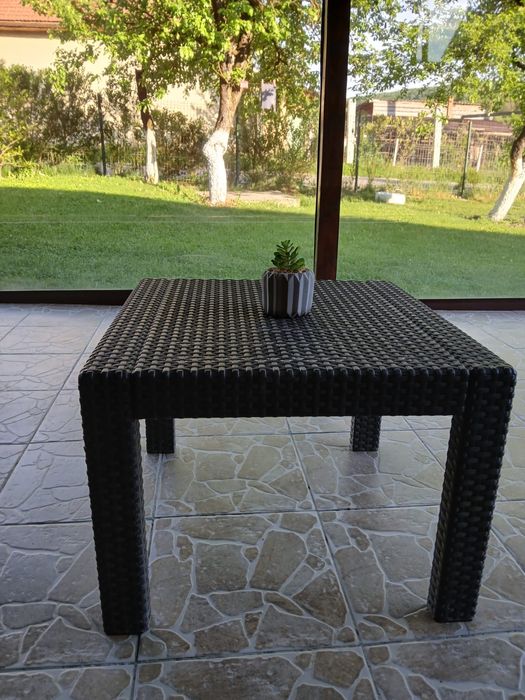 Vand set terasa ratan cu saltele incluse