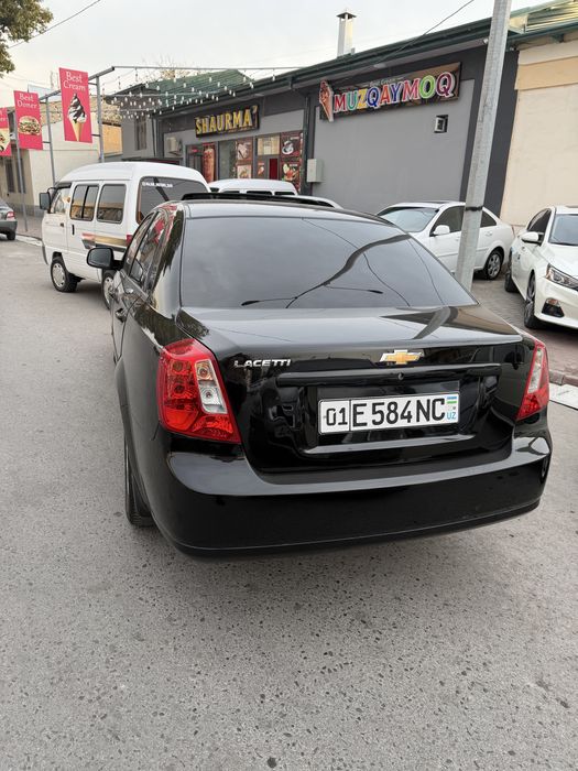 Laseti gente darkmon bulu