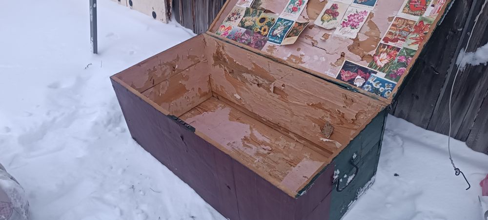 Сундук деревянный,