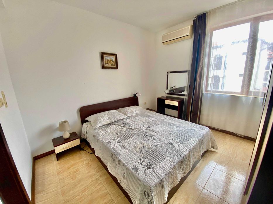 Продава се Тристаен апартамент в Свети Влас - 1000 кв.м за 59 €/кв.м - Снимка #4