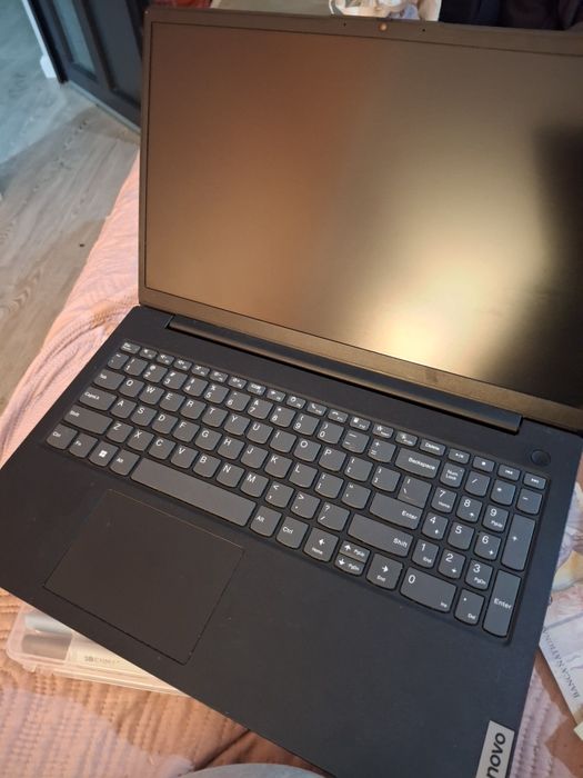 Laptop Lenovo V15 IRU procesor Core i3-1315U