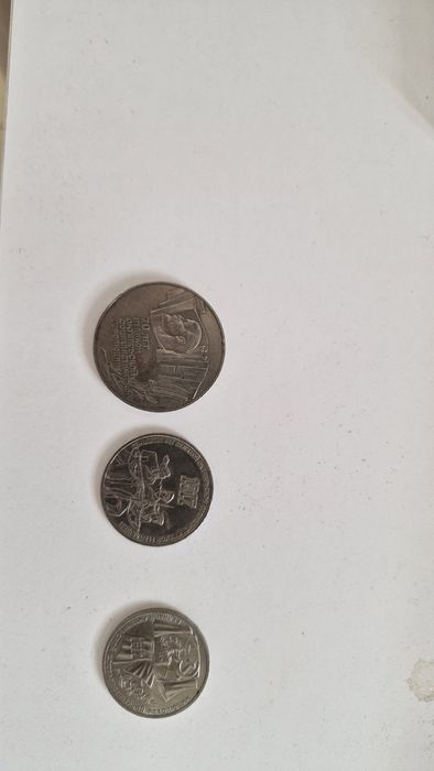 Продается юбилейные монеты