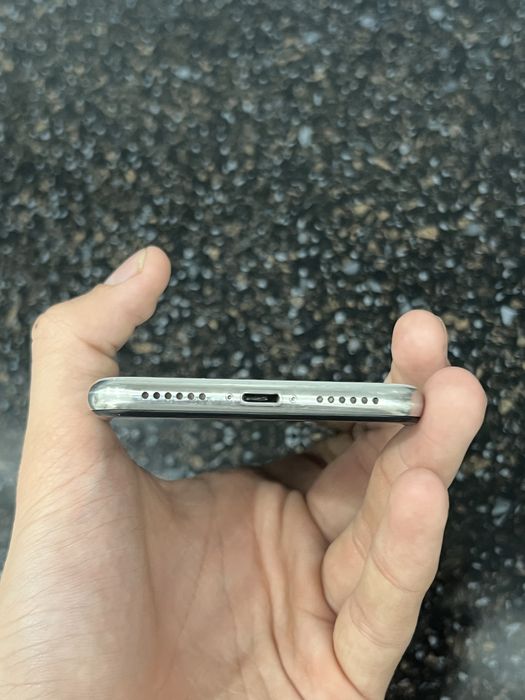 Iphone X 256ГБ в хорошем состоянии