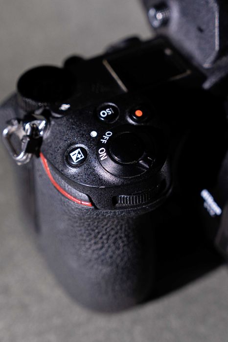 Продам Nikon Z7 2