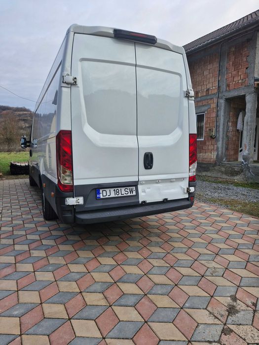 Vând iveco daily 35s14 himatic