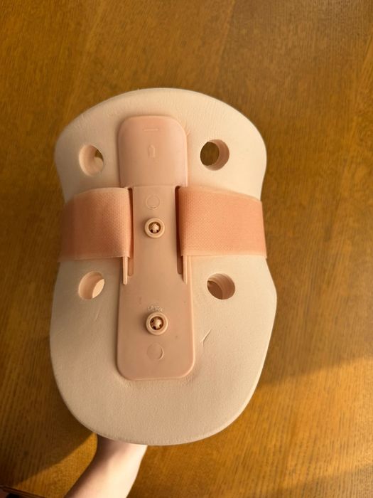 Продаётся шейный корсет