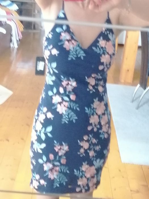 Rochie Guess, ocazie