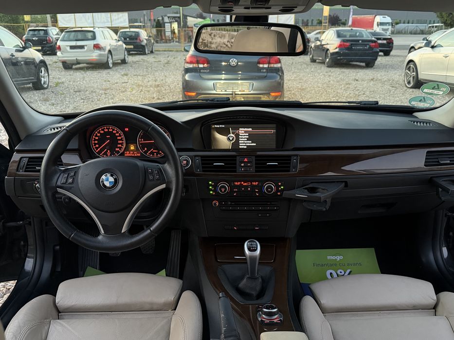 BMW 3 Series 2011 — imagine 5
