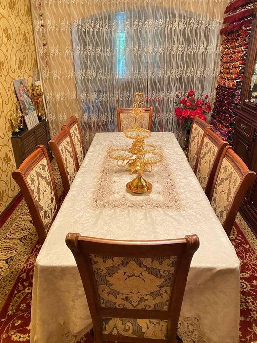 Стол стул сотилаюи