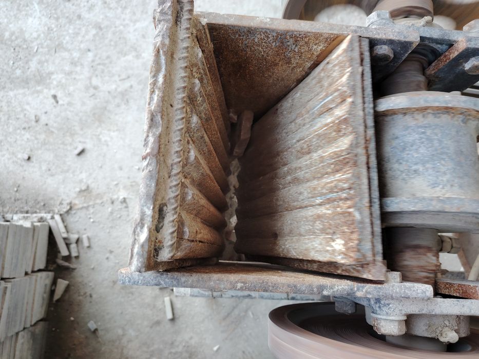 Дробилка бурсчатка ва тошларга