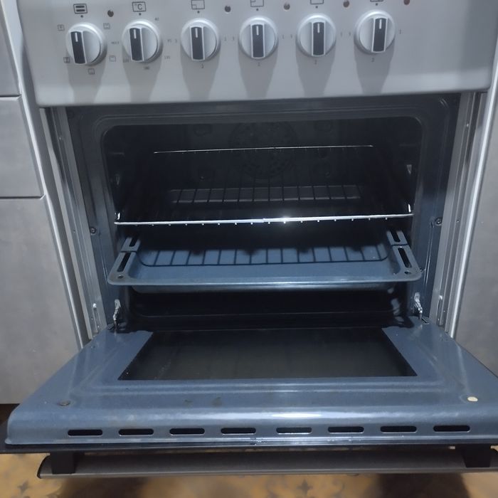 Плита с духовкой