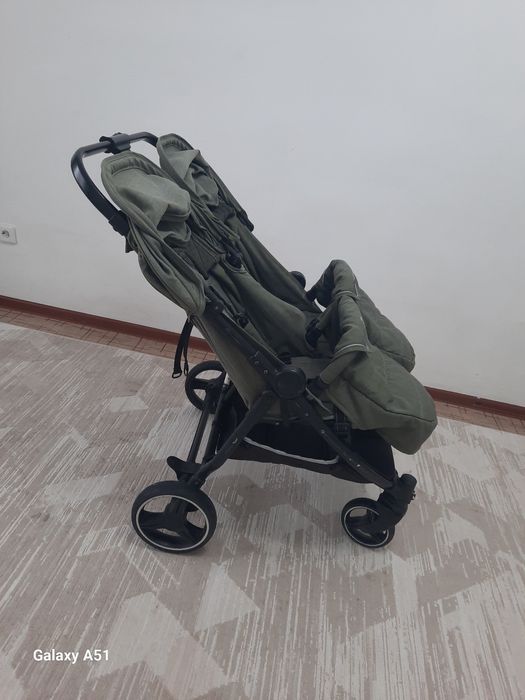 Детская коляска для двойни