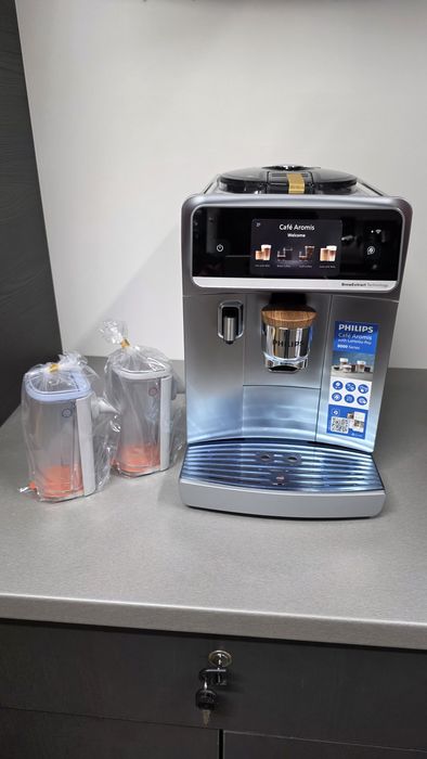 Expresor/Espressor Cafea Philips 8000 LatteGo Café Aromis