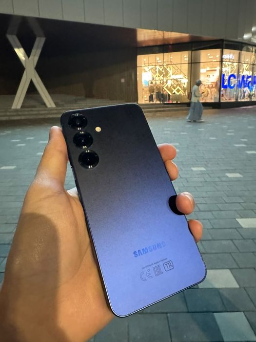 Samsung s25 128/12 Идеал