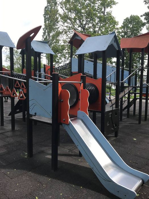 Детские площадки Bolalar Maydonchasi горки, качели, карусели, беседки