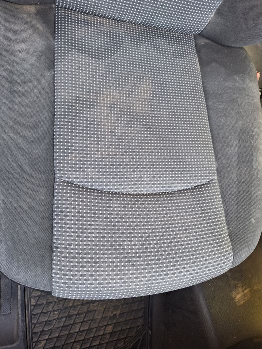 Curatare tapiterie ( auto, canapele, fotolii, saltele, etc.)