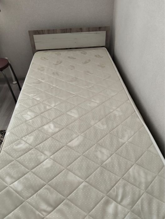 Продам односпальный кровать