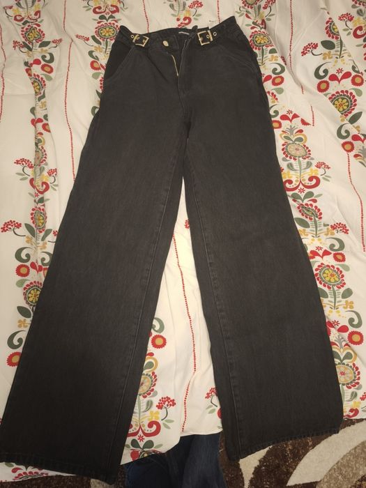 Jeans deosebiți wide leg