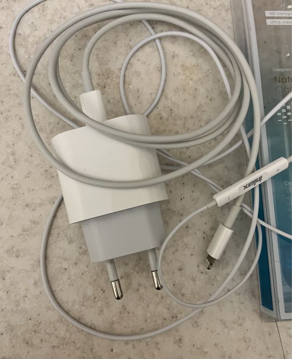 Продам срочно iPhone 13 - 256 gb