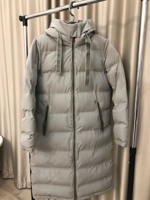 Продам детский  пуховик