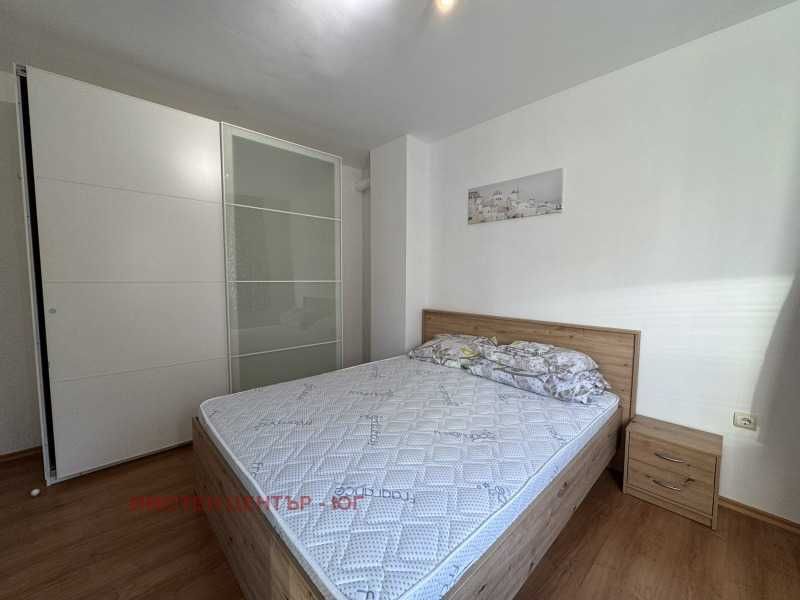 Дава се под наем Тристаен апартамент в София, Оборище - 120 кв.м за 750 € - Снимка #7