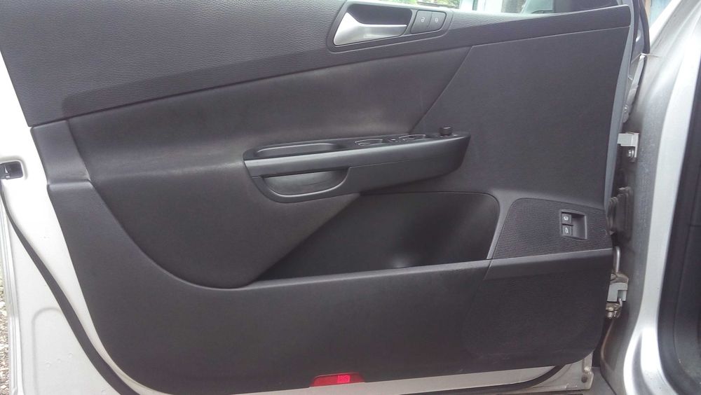 Продавам VW PASSAT